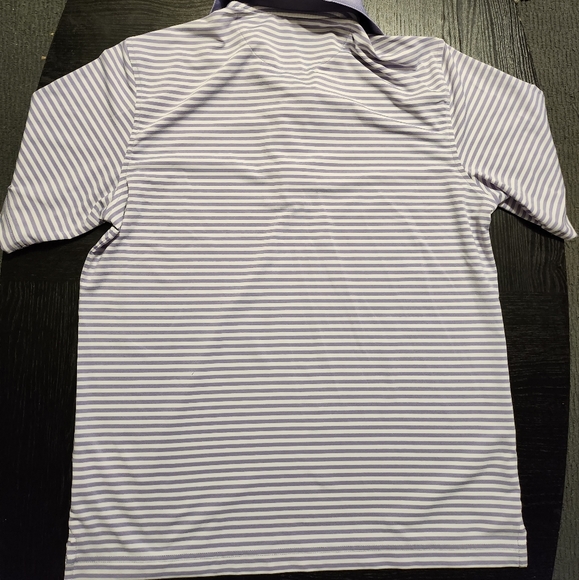 Untuckit Polo - Picture 2 of 5
